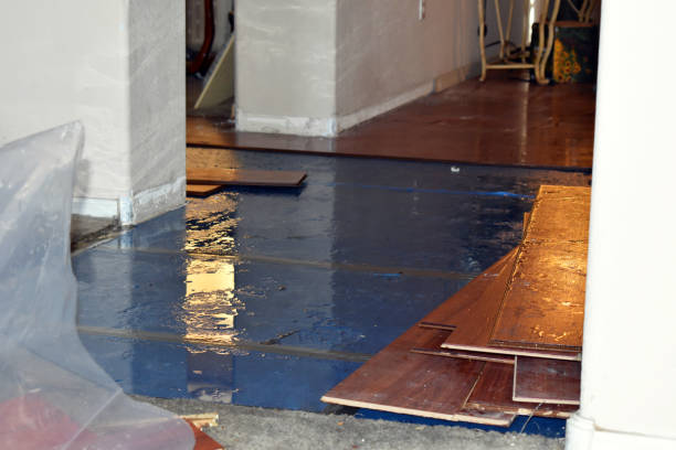 Professional Water Damage Restoration technician working in Washington, ME